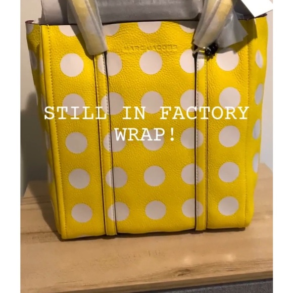 Marc Jacobs The Dot Tag Yellow Leather Large Tote Bag with White Dots 🔥HP🔥 - Picture 14 of 14